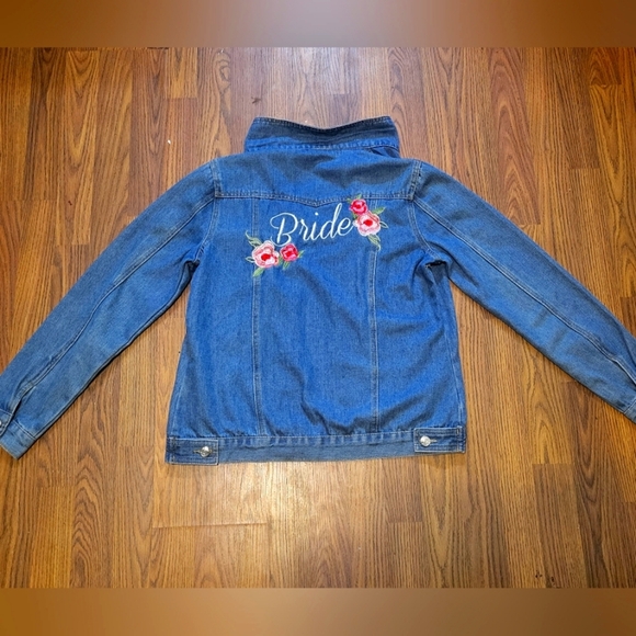 Davids bridal denim Jean jacket RN#84270 CA#56206 size small Medium wash - Picture 2 of 16